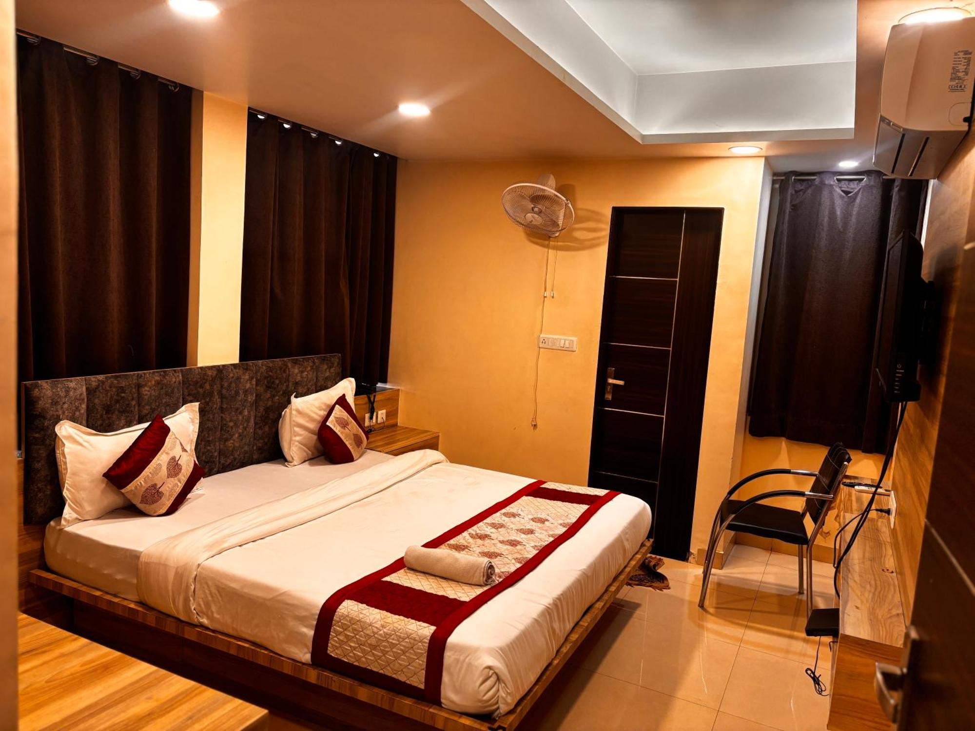 Hotel Gulabi Nagri, Malviya Nagar, Jaipur Exteriör bild