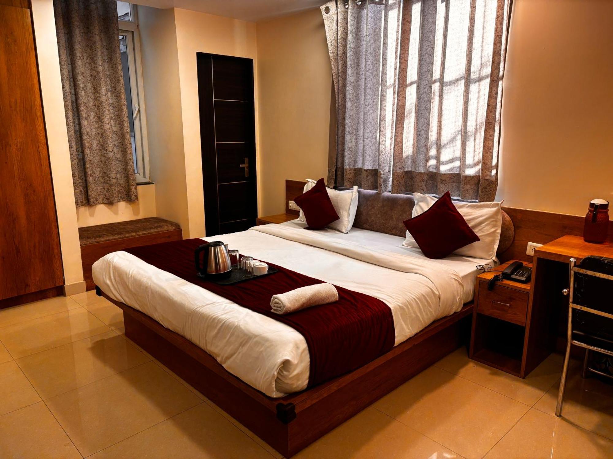 Hotel Gulabi Nagri, Malviya Nagar, Jaipur Exteriör bild