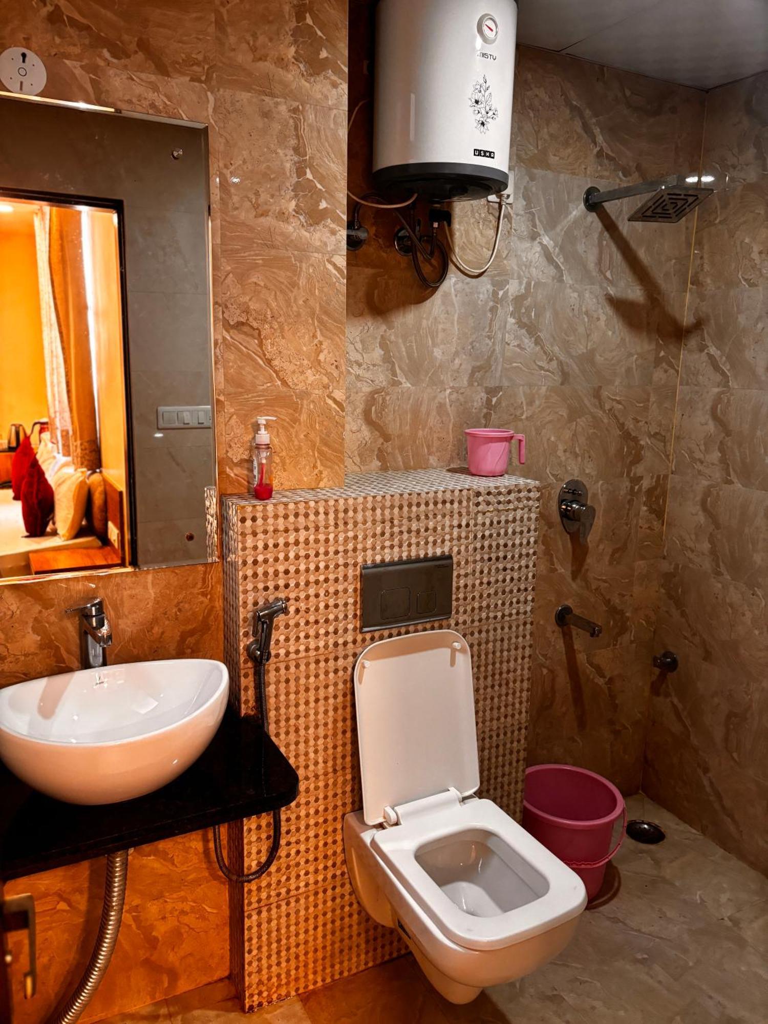 Hotel Gulabi Nagri, Malviya Nagar, Jaipur Exteriör bild